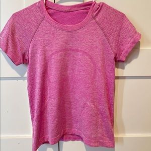 Womens Lululemon Swiftly Tech 2.0 race length pink shirt